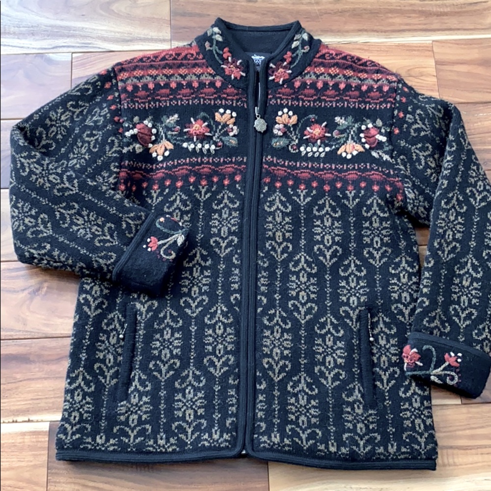 Icelandic Design zippered jacket